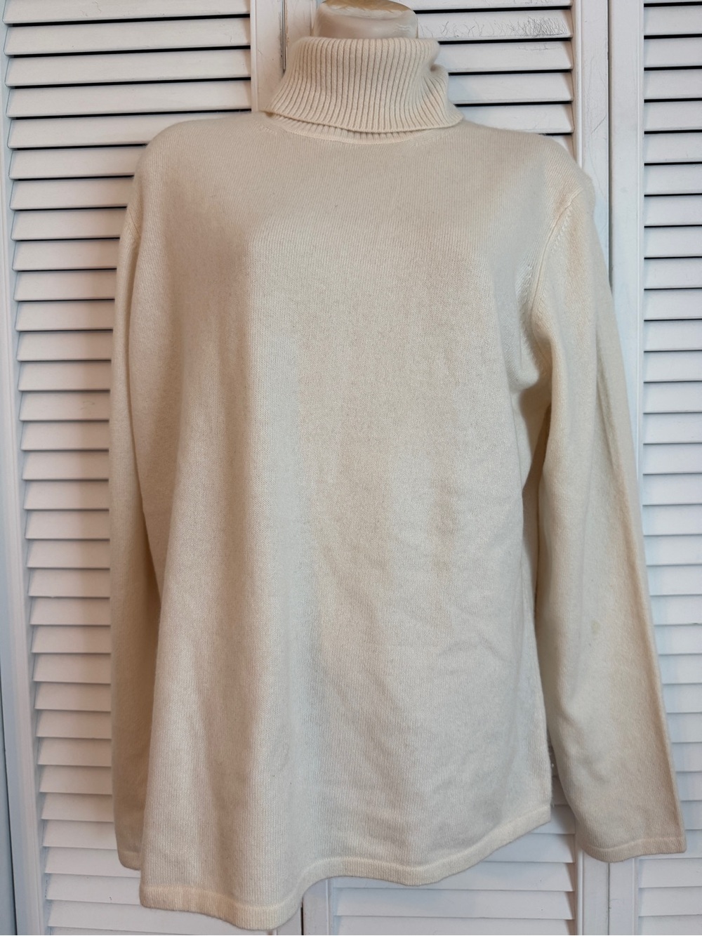 Vintage Talbots Pure Cashmere Cream Turtleneck Sweater Large Ribbed Luxury Prep